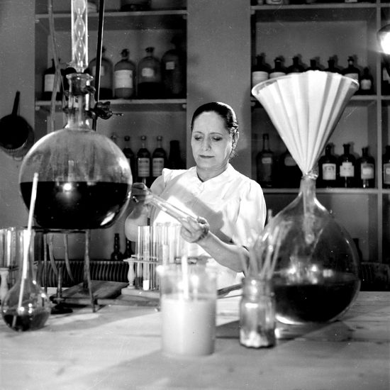 helena-rubinstein-ambra-e-mieke-formia-donne-bellezza (6) helena-rubinstein-ambra-e-mieke-formia-donne-bellezza (6)